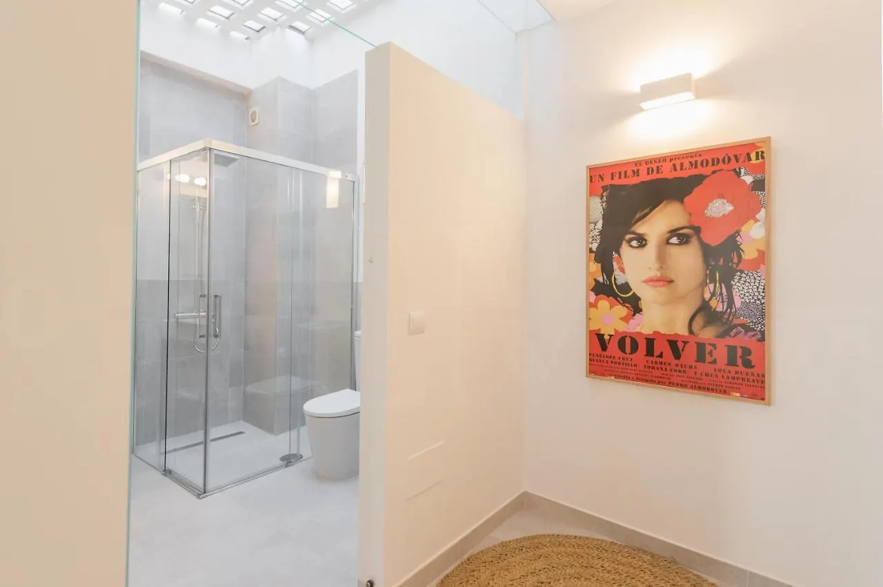 Penthouse & Private Rooftop In The Heart Of Malaga By Rems Apartment