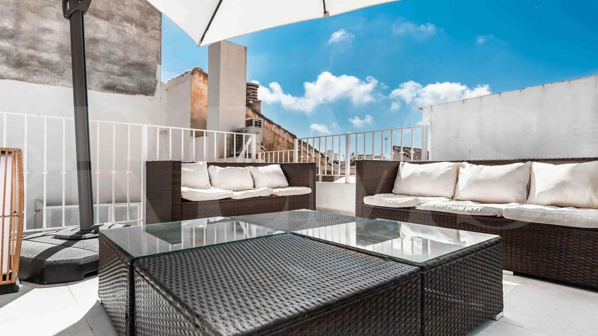 Apartment Penthouse & Private Rooftop In The Heart Of Malaga By Rems