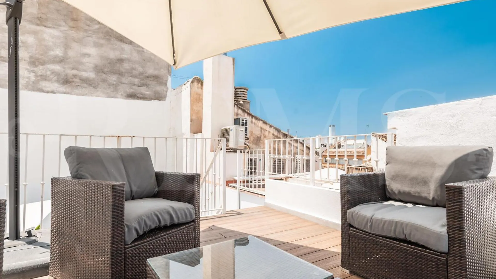 Apartment Penthouse & Private Rooftop In The Heart Of Malaga By Rems